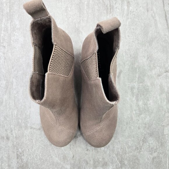 Toms Ankle Wedge Boots 6 Tan Suede Minimalist Casual Boho Chelsea Desert Booties - Picture 2 of 10